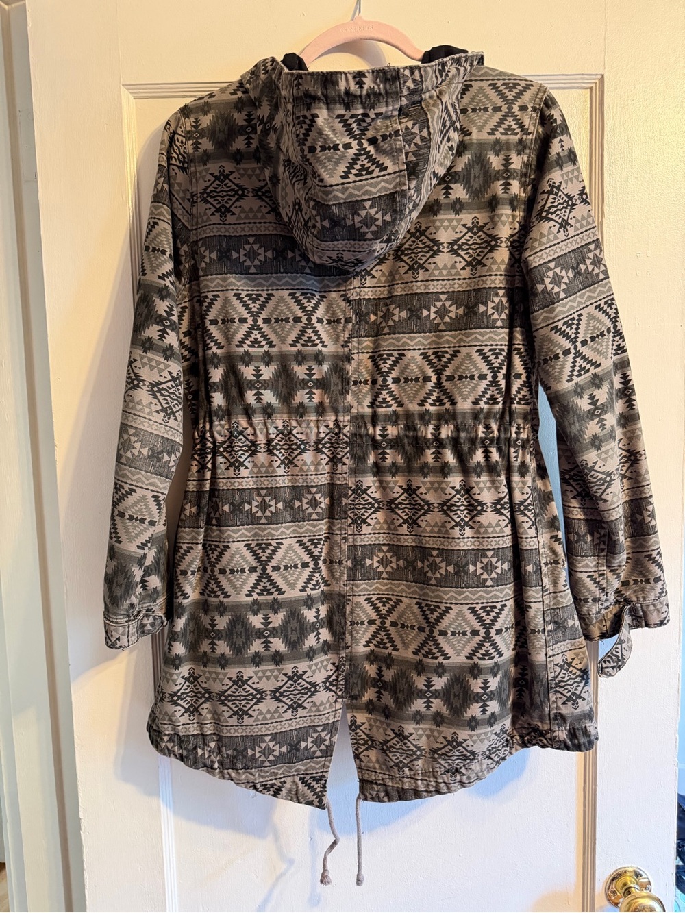 Geometric Print Hooded Drawstring Jacket - Picture 2 of 10